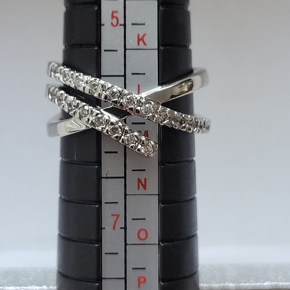 Cubic Zirconia RSC Fashion Ring EUC Silvertone - Picture 7 of 14